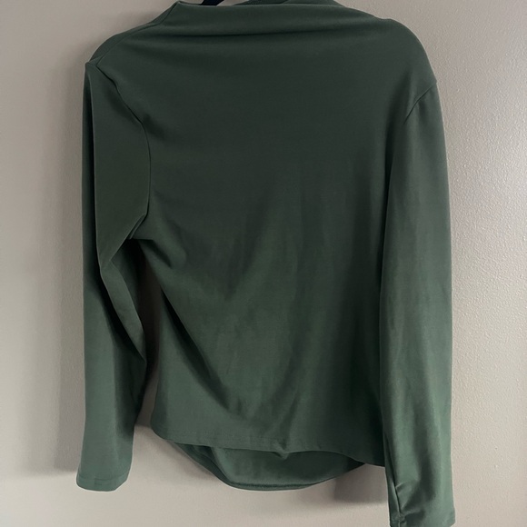 SHEIN Green Ruched long sleeve mock neck top - Picture 7 of 8